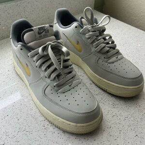 NIKE AIR FORCE 1 '07 LX